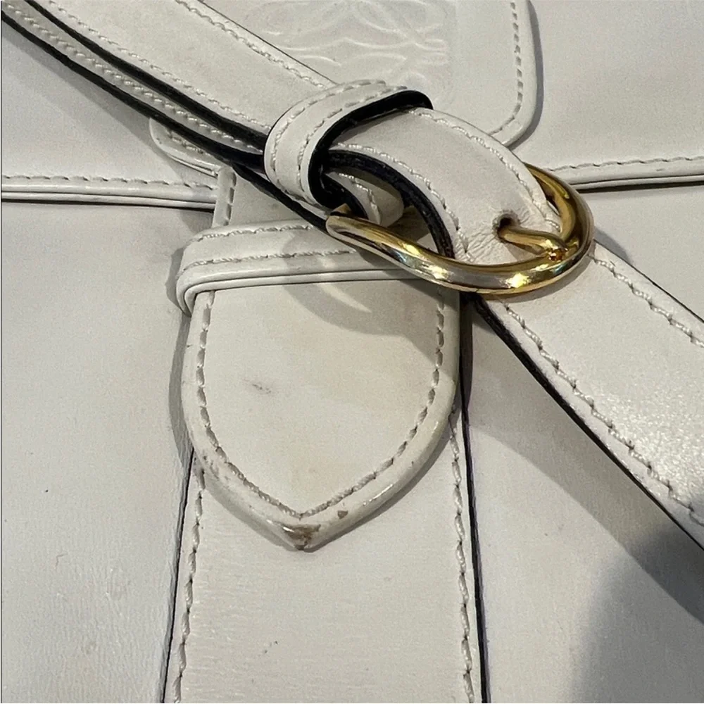 Loewe Vintage Anagram Embossed Logo Leather Shoulder Bag